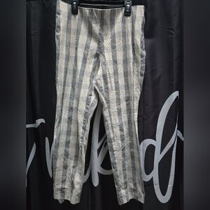 a new day Black and Cream Striped capris